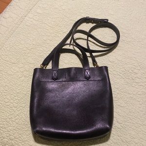 Madewell small cross body transport bag in black.